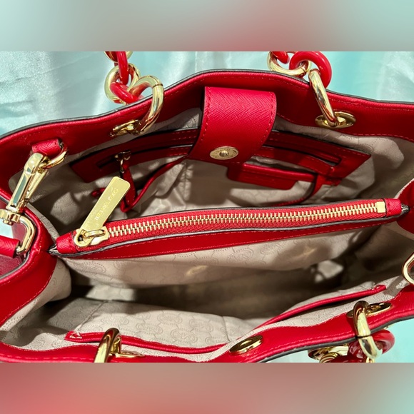 Michael Kors - Cynthia Saffiano Red Leather/Chained Accents/Satchel Bag LIKE NEW - Picture 13 of 16